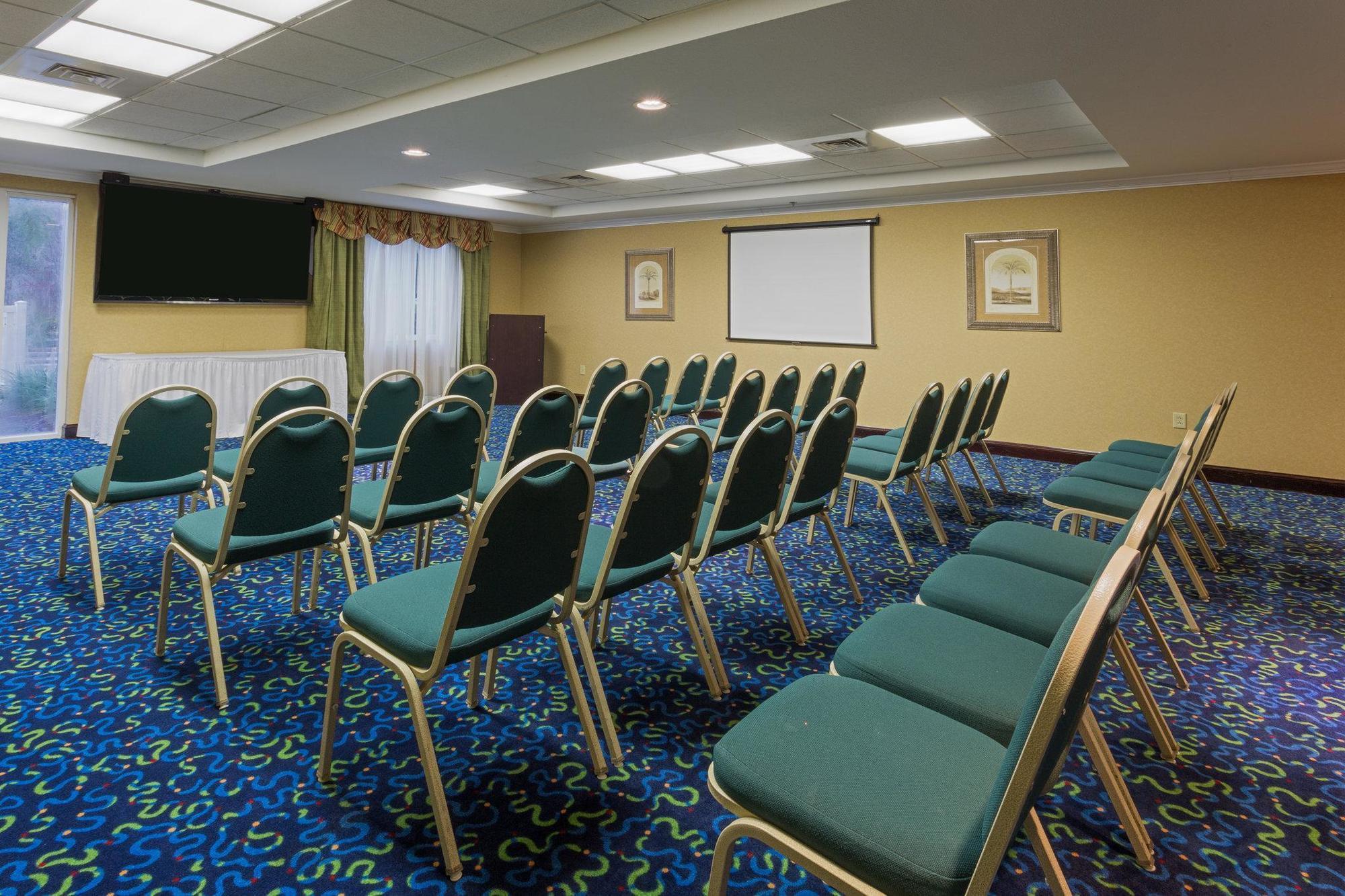 Holiday Inn Express & Suites Tavares By Ihg Exterior foto